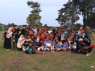 SSB Budak Pulau Raih Tiga Piala dan Dua Kiper Tebaik di Turnamen Teduh Cup XIV
